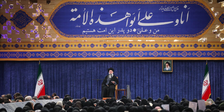 دیدار خانوادههای شهیدان جنگ 12 روزه (شهدای اقتدار) دیدار خانوادههای شهیدان جنگ 12 روزه (شهدای اقتدار)