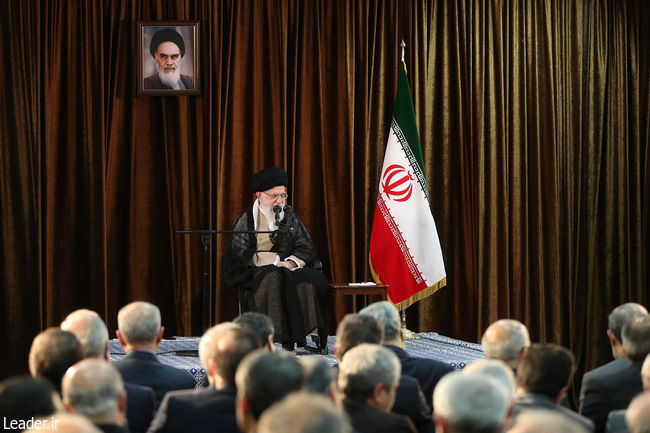 Ayatollah Khamenei meets with ambassadors and Foreign Ministry officials