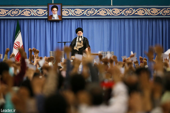 دیدار هزاران نفر از قشرهای مختلف مردم با رهبر معظم انقلاب اسلامی