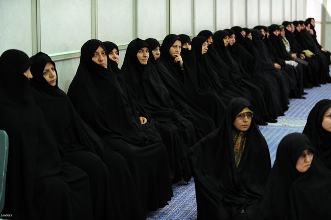 دیدار صدها نفر از استادان دانشگاهها و مراکز آموزش عالی