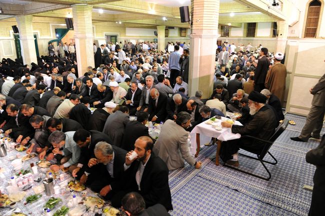 دیدار صدها نفر از استادان دانشگاهها و مراکز آموزش عالی