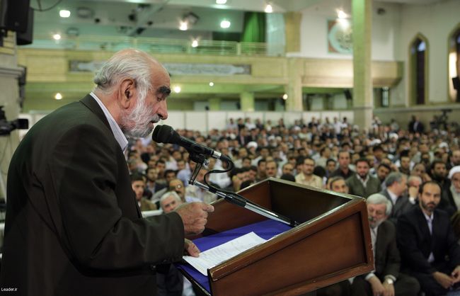 دیدار صدها نفر از استادان دانشگاهها و مراکز آموزش عالی