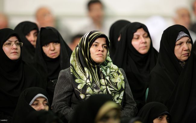 دیدار صدها نفر از استادان دانشگاهها و مراکز آموزش عالی