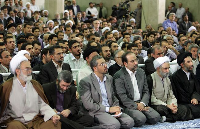 دیدار صدها نفر از استادان دانشگاهها و مراکز آموزش عالی