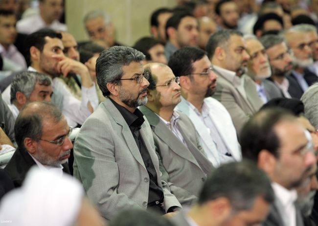 دیدار صدها نفر از استادان دانشگاهها و مراکز آموزش عالی