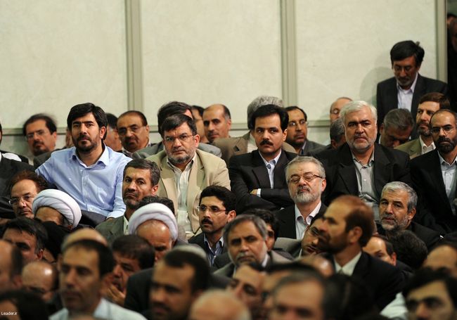 دیدار صدها نفر از استادان دانشگاهها و مراکز آموزش عالی