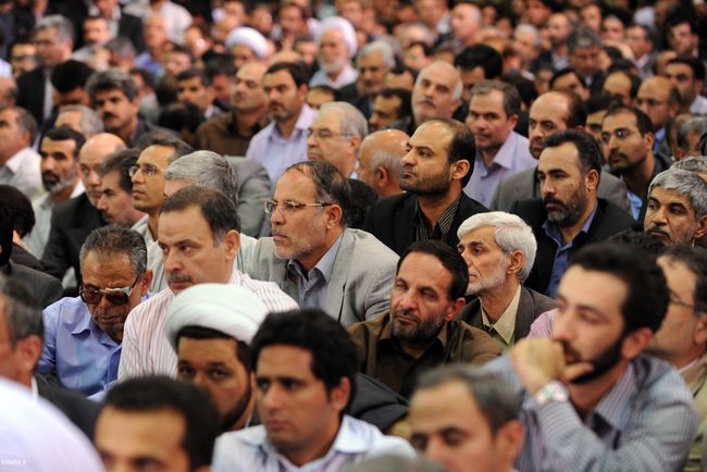 دیدار صدها نفر از استادان دانشگاهها و مراکز آموزش عالی