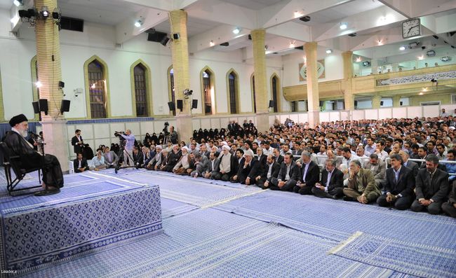 دیدار صدها نفر از استادان دانشگاهها و مراکز آموزش عالی