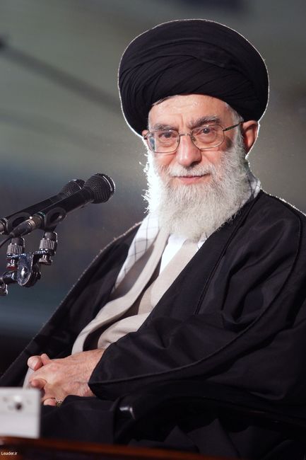 دیدار جمعی از اساتید، فضلا و طلاب نخبه ی حوزه علمیه قم