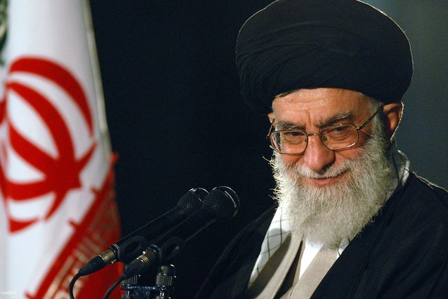 دیدار جمعی از اساتید، فضلا و طلاب نخبه ی حوزه علمیه قم