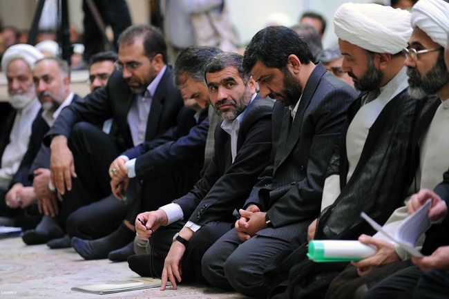 دیدار مسئولان و مدیران رده های مختلف دستگاه های اجرایی و اداری