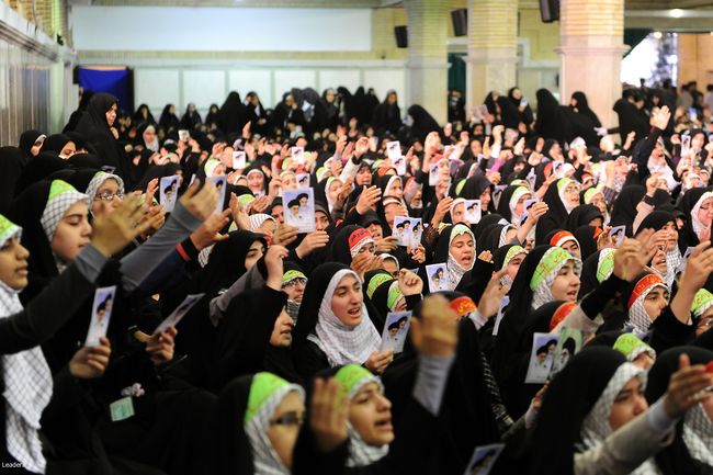 دیدار پرشور هزاران نفر از دانش آموزان