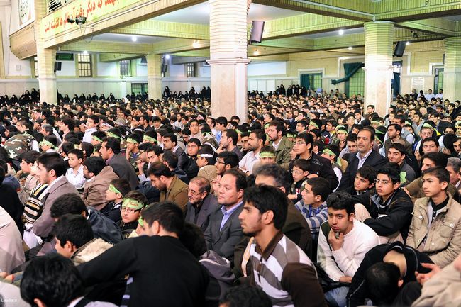 دیدار پرشور هزاران نفر از دانش آموزان