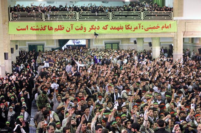 دیدار پرشور هزاران نفر از دانش آموزان
