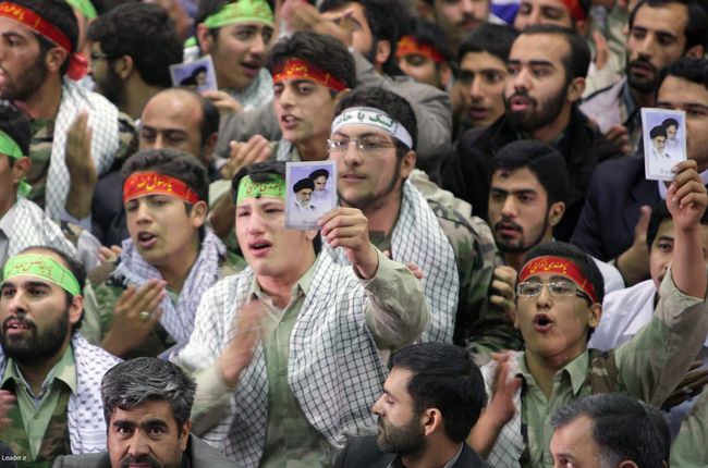 دیدار پرشور هزاران نفر از دانش آموزان