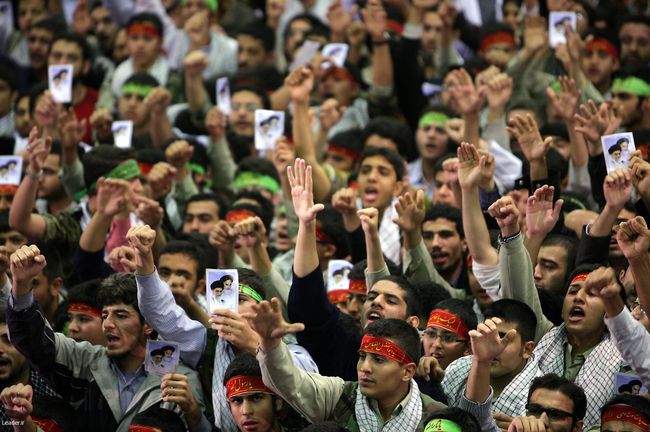 دیدار پرشور هزاران نفر از دانش آموزان