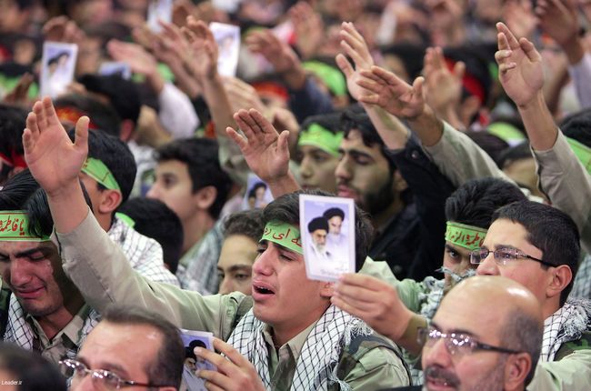 دیدار پرشور هزاران نفر از دانش آموزان