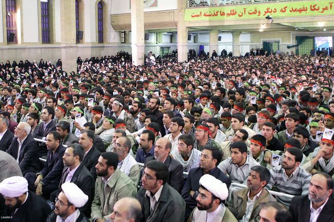دیدار پرشور هزاران نفر از دانش آموزان