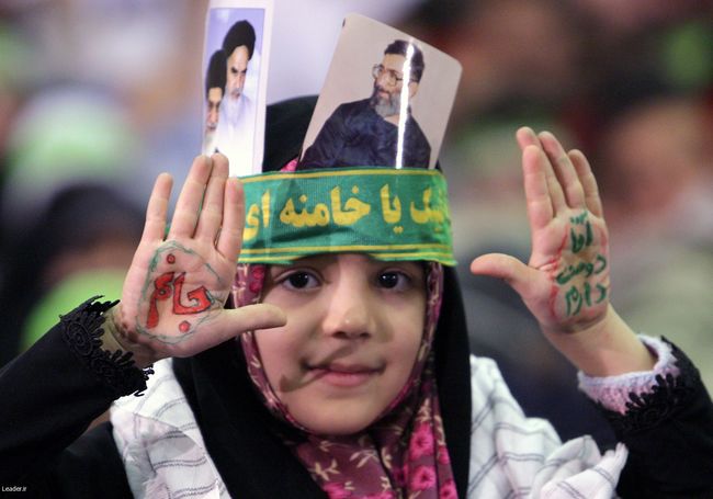 دیدار پرشور هزاران نفر از دانش آموزان