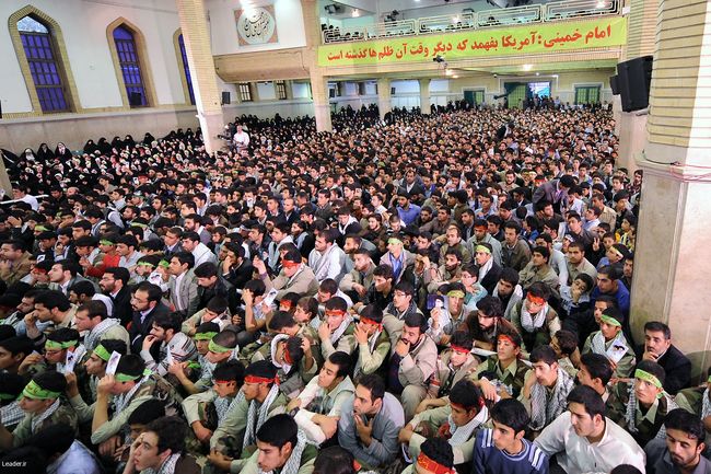 دیدار پرشور هزاران نفر از دانش آموزان