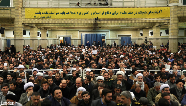 Ayatollah Khamenei among the people from East Azarbaijan province