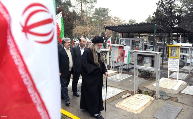 حضور در مرقد مطهر امام راحل (ره)، مزار شهدای هفتم تیر و گلزار شهدای بهشت زهرا