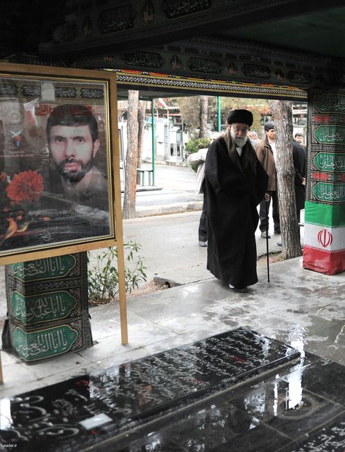 حضور در مرقد مطهر امام راحل (ره)، مزار شهدای هفتم تیر و گلزار شهدای بهشت زهرا