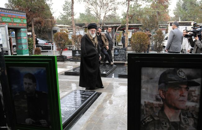 حضور در مرقد مطهر امام راحل (ره)، مزار شهدای هفتم تیر و گلزار شهدای بهشت زهرا