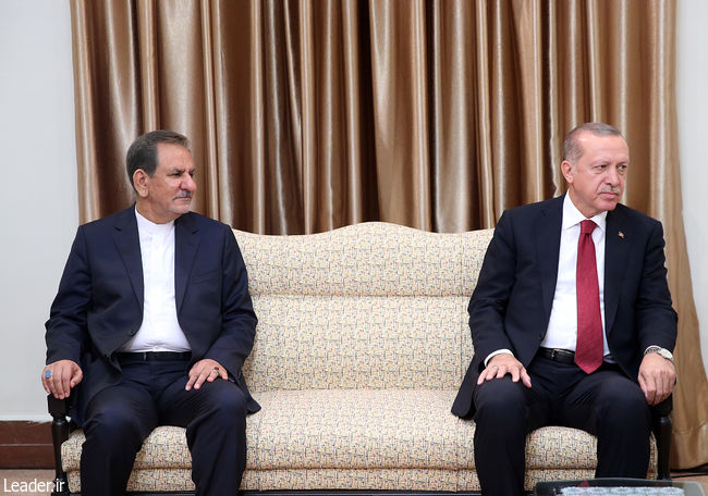 ประธานาธิบดีตุรกีและคณะเข้าพบท่านผู้นำสูงสุดการปฏิวัติอิสลาม