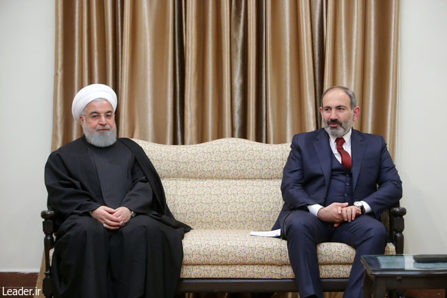 آرمینیا کے وزیر اعظم سے رہبر انقلاب اسلامی کی ملاقات