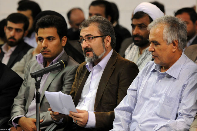 دیدار جمعی از شعرای پیشکسوت و جوان و اهالی فرهنگ و ادب