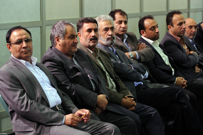 دیدار با فعالان و برگزیدگان بخش های اقتصادی