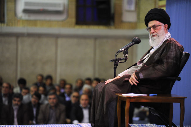 دیدار با فعالان و برگزیدگان بخش های اقتصادی