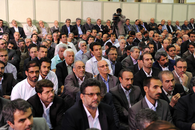 دیدار با فعالان و برگزیدگان بخش های اقتصادی