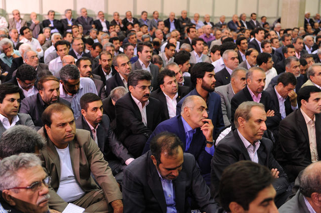 دیدار با فعالان و برگزیدگان بخش های اقتصادی