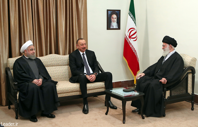 Ayatollah Khamenei receives Azerbaijan’s president and his entourage.