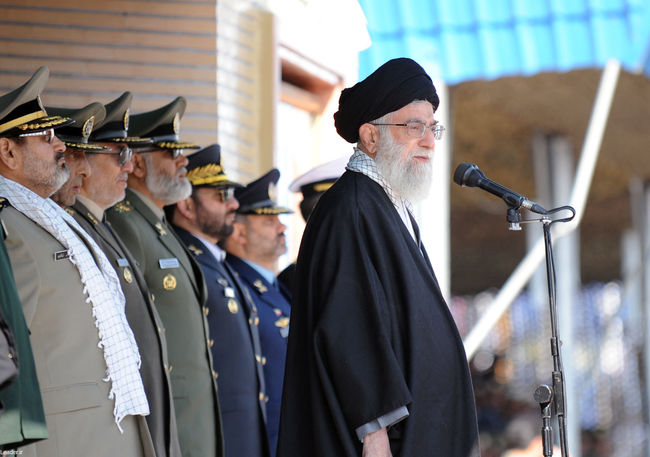 مراسم تحلیف و دانش اموختگی دانشجویان دانشگاههای افسری ارتش