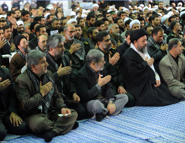 رهبر انقلاب در دیدار صدها نفر از فعالان طرح شجره طيبه صالحين بسیج