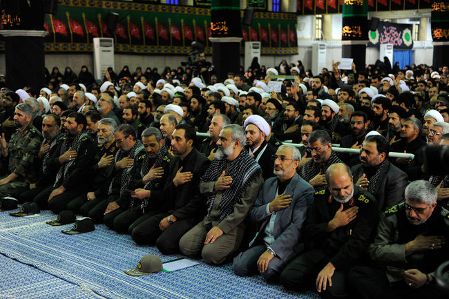 رهبر انقلاب در دیدار صدها نفر از فعالان طرح شجره طيبه صالحين بسیج