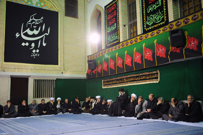 مراسم عزاداری اباعبدالله الحسین(ع) در بیت رهبر معظم انقلاب