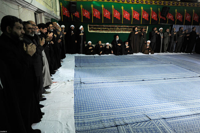 مراسم عزاداری اباعبدالله الحسین(ع) در بیت رهبر معظم انقلاب