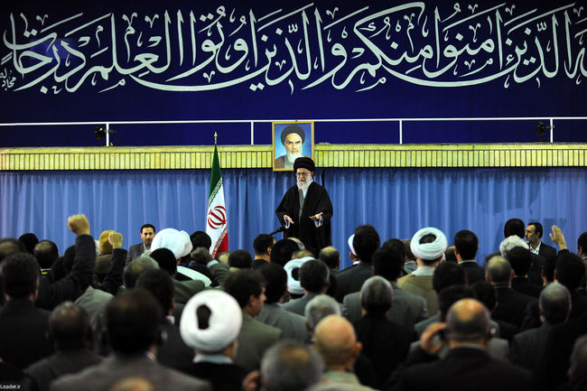 دیدار شرکت کنندگان در اجلاس بین المللی اساتید دانشگاههای جهان اسلام با مقام معظم رهبری