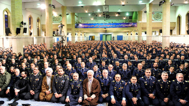 جمعی از فرماندهان و مسئولان نیروی هوایی ارتش
