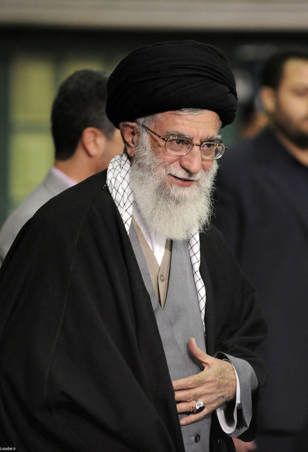 دیدار جمعی از فرماندهان ارتش و تعدادی از خانواده های ارتشیان با مقام معظم رهبری