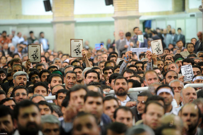 دیدار جمعی از شاعران و ذاکران اهل بیت(ع) با رهبر انقلاب
