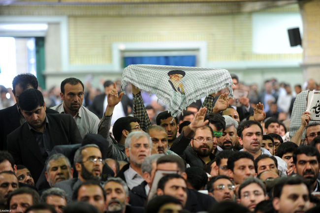 دیدار جمعی از شاعران و ذاکران اهل بیت(ع) با رهبر انقلاب
