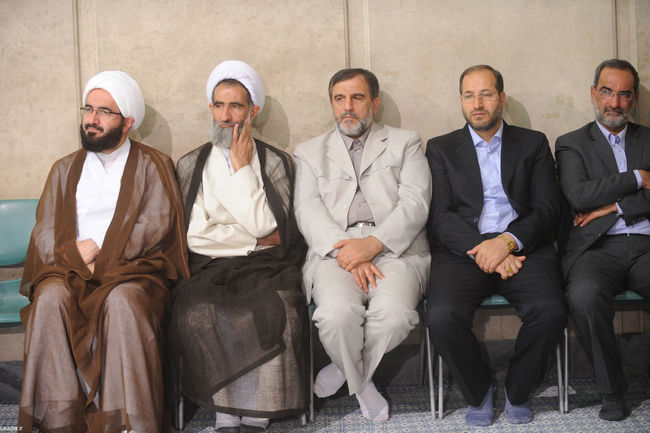  دیدار جمعی از معلمان سراسر کشور به مناسبت هفته بزرگداشت معلم با مقام معظم رهبری