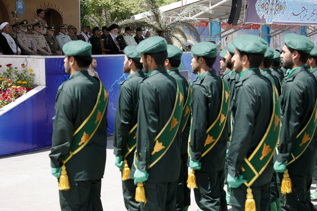 رهبر معظم انقلاب در  مراسم دانش آموختگی دانشجویان افسری و تربیت پاسدار دانشگاه امام حسین (ع)