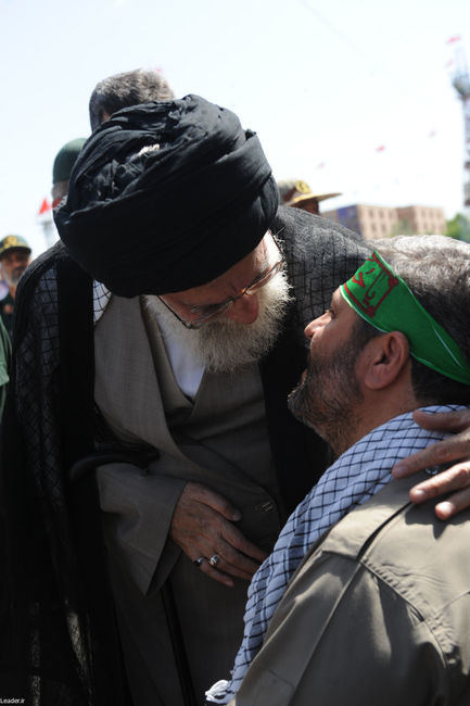 مراسم دانش آموختگی دانشجویان افسری و تربیت پاسدار دانشگاه امام حسین (ع)