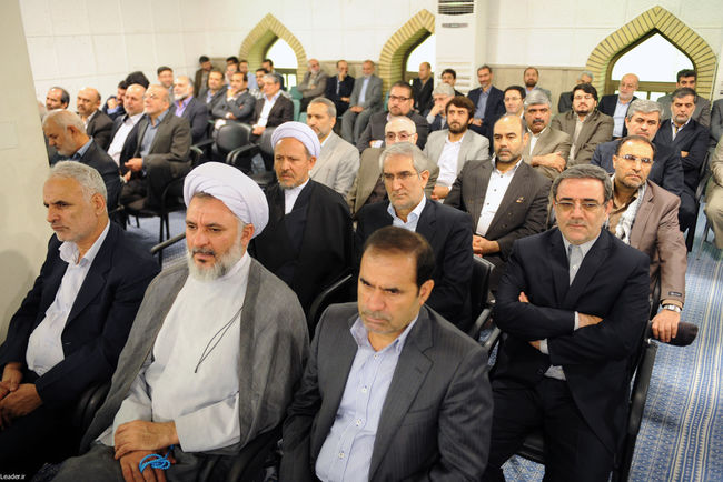 دیدار نمایندگان مجلس شورای اسلامی  با مقام معظم رهبری